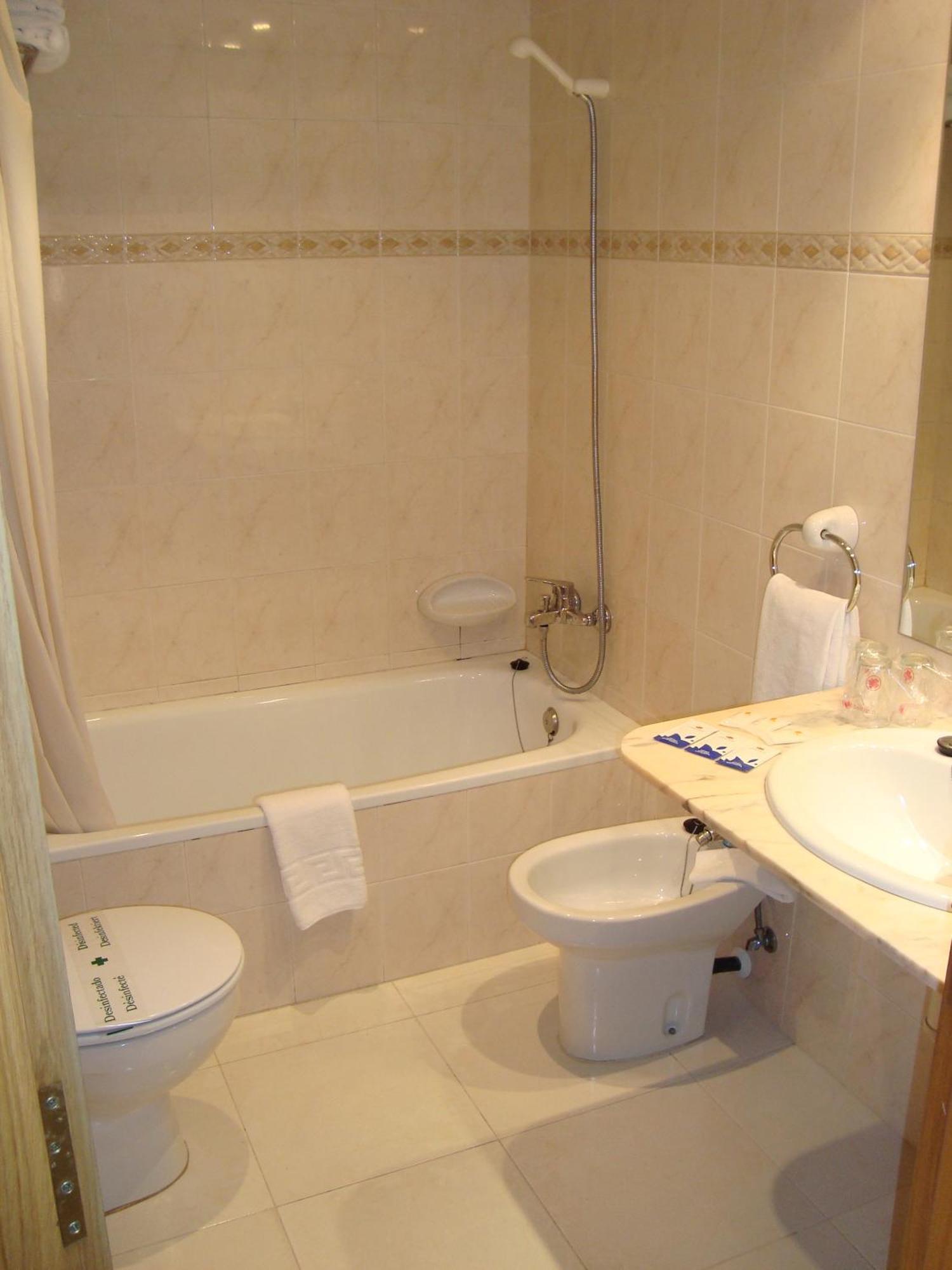 Hotel Guineu Pas De La Casa Dış mekan fotoğraf